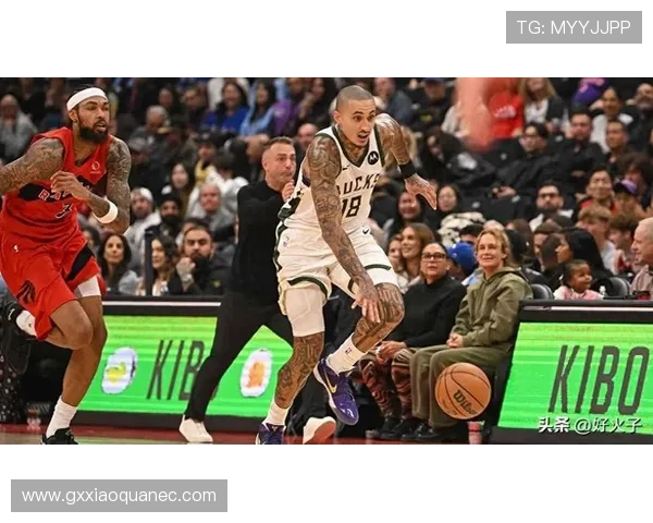 里弗斯确认字母和库兹马缺席对阵活塞库兹马臀部伤势无大碍